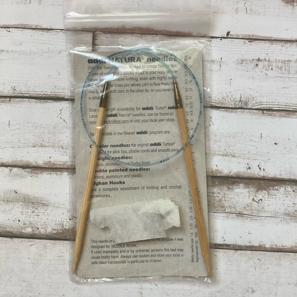 Addi Natura Circular Bamboo Knitting Needle & Mini Mochi Yarn 60cm/5,0mm 24” US8 - Picture 4 of 5